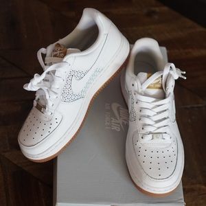 Nike Air Force 1 - 5.5Y (Womens 7) - new in box